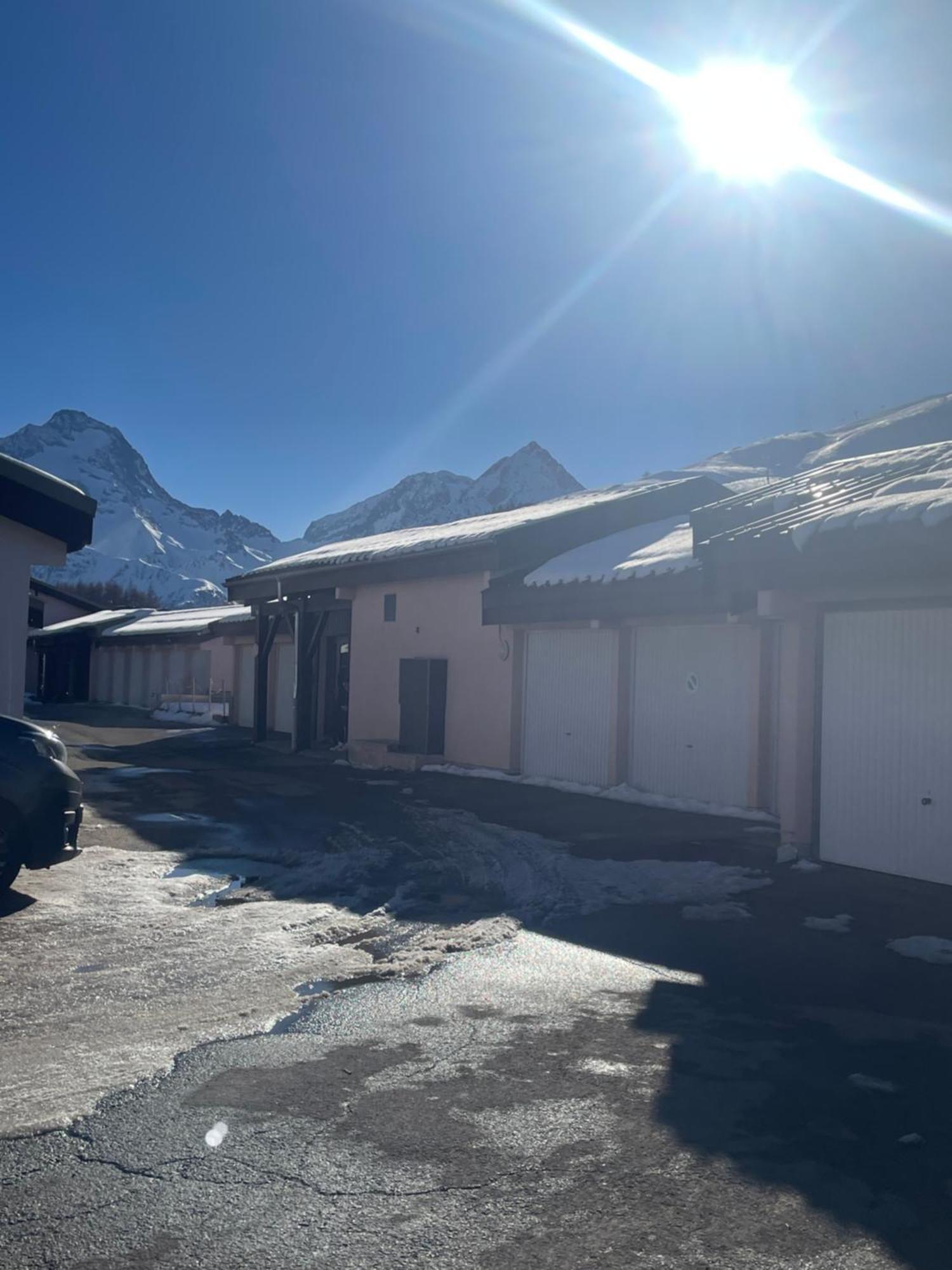 Petit Appartement Labellise Les 2 Alpes Residence Arc En Ciel Telesiege Petite Aiguille Les Deux Alpes Exterior photo